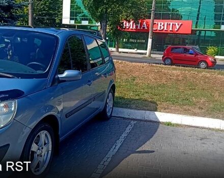 Серый Рено Гранд Сценик, объемом двигателя 2 л и пробегом 295 тыс. км за 5500 $, фото 2 на Automoto.ua