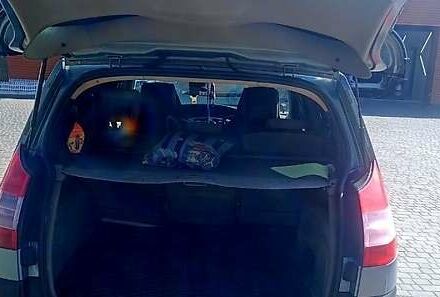 Рено Гранд Сценик 2004 в Одессе на Automoto.ua Серый Рено Гранд Сценик, объемом двигателя 2 л и пробегом 295 тыс. км за 5500 $, фото 4 на Automoto.ua