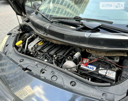 Сірий Рено Гранд Сценік, об'ємом двигуна 2 л та пробігом 236 тис. км за 4300 $, фото 64 на Automoto.ua