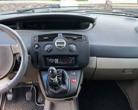 Сірий Рено Гранд Сценік, об'ємом двигуна 1.9 л та пробігом 392 тис. км за 4650 $, фото 6 на Automoto.ua