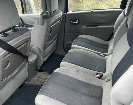 Серый Рено Гранд Сценик, объемом двигателя 2 л и пробегом 2 тыс. км за 2700 $, фото 4 на Automoto.ua