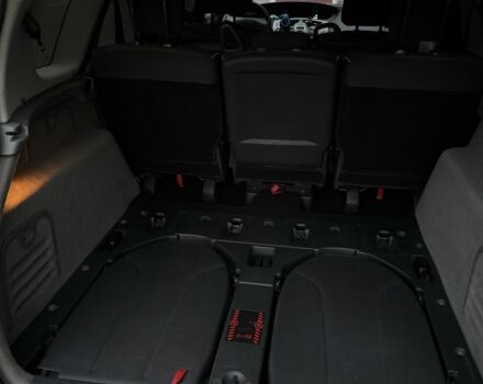 Серый Рено Гранд Сценик, объемом двигателя 1.6 л и пробегом 212 тыс. км за 4500 $, фото 13 на Automoto.ua