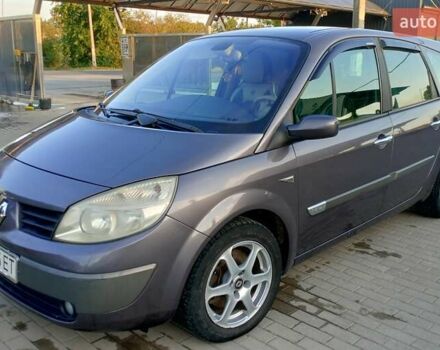 Серый Рено Гранд Сценик, объемом двигателя 1.6 л и пробегом 400 тыс. км за 4500 $, фото 3 на Automoto.ua