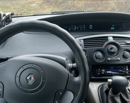 Серый Рено Гранд Сценик, объемом двигателя 2 л и пробегом 2 тыс. км за 2700 $, фото 6 на Automoto.ua