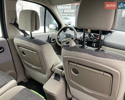 Серый Рено Гранд Сценик, объемом двигателя 1.6 л и пробегом 265 тыс. км за 5199 $, фото 1 на Automoto.ua