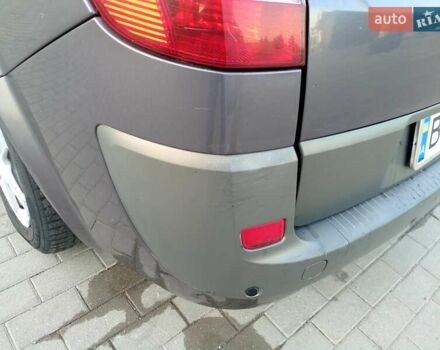 Серый Рено Гранд Сценик, объемом двигателя 1.6 л и пробегом 400 тыс. км за 4500 $, фото 12 на Automoto.ua