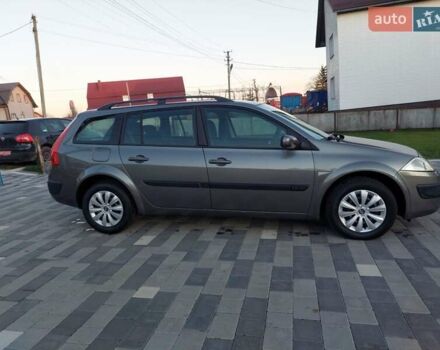 Серый Рено Гранд Сценик, объемом двигателя 1.6 л и пробегом 201 тыс. км за 4400 $, фото 28 на Automoto.ua