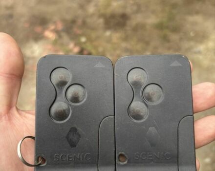 Сірий Рено Гранд Сценік, об'ємом двигуна 2 л та пробігом 277 тис. км за 5300 $, фото 7 на Automoto.ua