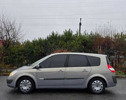 Серый Рено Гранд Сценик, объемом двигателя 2 л и пробегом 274 тыс. км за 5499 $, фото 3 на Automoto.ua