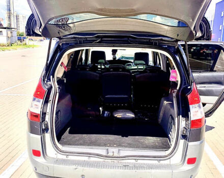 Серый Рено Гранд Сценик, объемом двигателя 2 л и пробегом 317 тыс. км за 5300 $, фото 8 на Automoto.ua