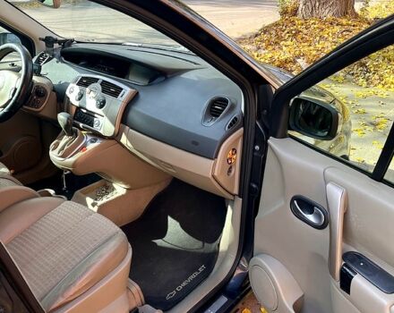 Серый Рено Гранд Сценик, объемом двигателя 2 л и пробегом 207 тыс. км за 5000 $, фото 7 на Automoto.ua