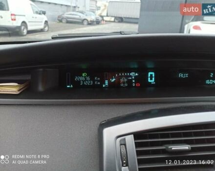 Рено Гранд Сценік 2005 у Луцьку на Automoto.ua Сірий Рено Гранд Сценік, об'ємом двигуна 2 л та пробігом 228 тис. км за 4600 $, фото 12 на Automoto.ua