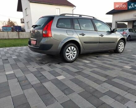 Серый Рено Гранд Сценик, объемом двигателя 1.6 л и пробегом 201 тыс. км за 4400 $, фото 12 на Automoto.ua