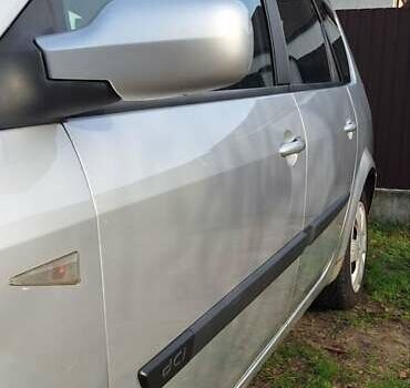 Серый Рено Гранд Сценик, объемом двигателя 1.46 л и пробегом 238 тыс. км за 5300 $, фото 3 на Automoto.ua