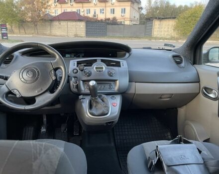 Сірий Рено Гранд Сценік, об'ємом двигуна 1.6 л та пробігом 340 тис. км за 3000 $, фото 7 на Automoto.ua