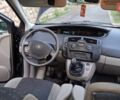 Рено Гранд Сценік 2005 у Луцьку на Automoto.ua Сірий Рено Гранд Сценік, об'ємом двигуна 1.6 л та пробігом 220 тис. км за 4899 $, фото 27 на Automoto.ua