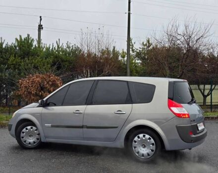 Серый Рено Гранд Сценик, объемом двигателя 2 л и пробегом 274 тыс. км за 5499 $, фото 4 на Automoto.ua