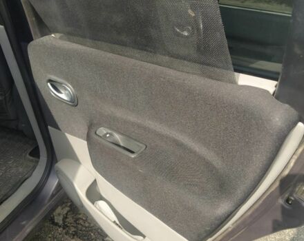 Серый Рено Гранд Сценик, объемом двигателя 2 л и пробегом 237 тыс. км за 5500 $, фото 15 на Automoto.ua