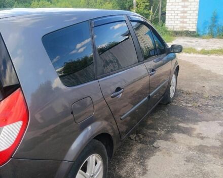 Серый Рено Гранд Сценик, объемом двигателя 2 л и пробегом 237 тыс. км за 5500 $, фото 11 на Automoto.ua