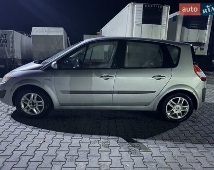 Серый Рено Гранд Сценик, объемом двигателя 1.9 л и пробегом 183 тыс. км за 3800 $, фото 9 на Automoto.ua