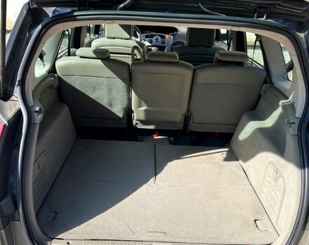 Серый Рено Гранд Сценик, объемом двигателя 2 л и пробегом 207 тыс. км за 5000 $, фото 10 на Automoto.ua