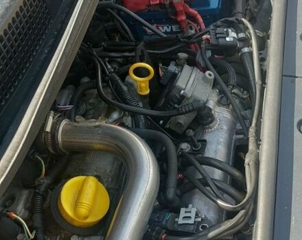 Серый Рено Гранд Сценик, объемом двигателя 2 л и пробегом 300 тыс. км за 4400 $, фото 3 на Automoto.ua