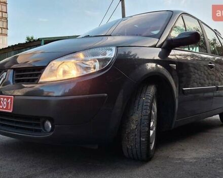 Рено Гранд Сценік 2005 у Луцьку на Automoto.ua Сірий Рено Гранд Сценік, об'ємом двигуна 1.6 л та пробігом 220 тис. км за 4899 $, фото 4 на Automoto.ua