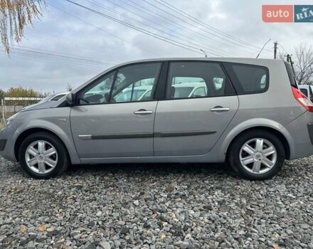 Серый Рено Гранд Сценик, объемом двигателя 2 л и пробегом 274 тыс. км за 4700 $, фото 3 на Automoto.ua