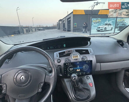 Рено Гранд Сценік 2005 у Львові на Automoto.ua Сірий Рено Гранд Сценік, об'ємом двигуна 1.6 л та пробігом 250 тис. км за 3900 $, фото 22 на Automoto.ua