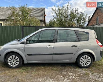 Сірий Рено Гранд Сценік, об'ємом двигуна 1.6 л та пробігом 181 тис. км за 4900 $, фото 2 на Automoto.ua
