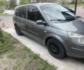 Серый Рено Гранд Сценик, объемом двигателя 1.6 л и пробегом 278 тыс. км за 3062 $, фото 1 на Automoto.ua