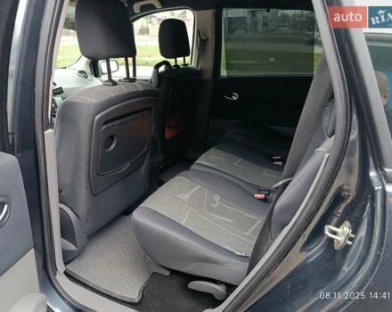 Серый Рено Гранд Сценик, объемом двигателя 2 л и пробегом 235 тыс. км за 5800 $, фото 12 на Automoto.ua