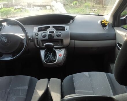 Серый Рено Гранд Сценик, объемом двигателя 0 л и пробегом 872 тыс. км за 3399 $, фото 6 на Automoto.ua