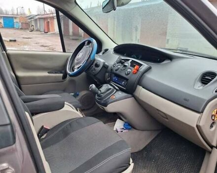 Сірий Рено Гранд Сценік, об'ємом двигуна 1.87 л та пробігом 236 тис. км за 5000 $, фото 6 на Automoto.ua