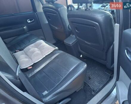 Сірий Рено Гранд Сценік, об'ємом двигуна 1.87 л та пробігом 350 тис. км за 5100 $, фото 4 на Automoto.ua