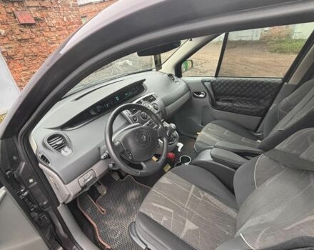 Сірий Рено Гранд Сценік, об'ємом двигуна 2 л та пробігом 277 тис. км за 5300 $, фото 4 на Automoto.ua