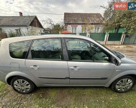 Сірий Рено Гранд Сценік, об'ємом двигуна 1.6 л та пробігом 181 тис. км за 4900 $, фото 4 на Automoto.ua