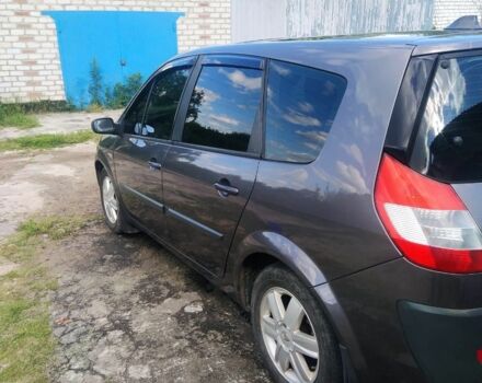 Серый Рено Гранд Сценик, объемом двигателя 2 л и пробегом 237 тыс. км за 5500 $, фото 4 на Automoto.ua