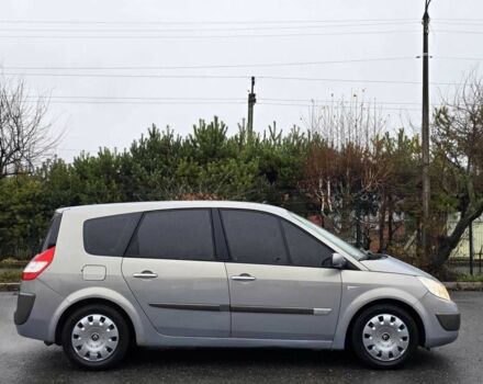 Серый Рено Гранд Сценик, объемом двигателя 2 л и пробегом 274 тыс. км за 5499 $, фото 7 на Automoto.ua