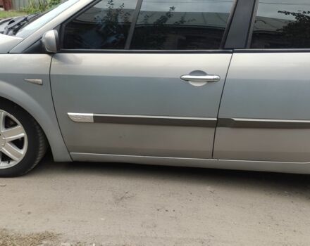 Серый Рено Гранд Сценик, объемом двигателя 0 л и пробегом 872 тыс. км за 3150 $, фото 3 на Automoto.ua