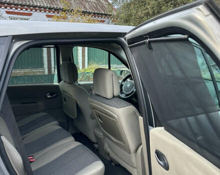 Сірий Рено Гранд Сценік, об'ємом двигуна 1.6 л та пробігом 181 тис. км за 4900 $, фото 11 на Automoto.ua