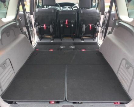 Серый Рено Гранд Сценик, объемом двигателя 1 л и пробегом 160 тыс. км за 4950 $, фото 21 на Automoto.ua