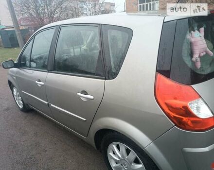 Серый Рено Гранд Сценик, объемом двигателя 1.6 л и пробегом 237 тыс. км за 4800 $, фото 6 на Automoto.ua