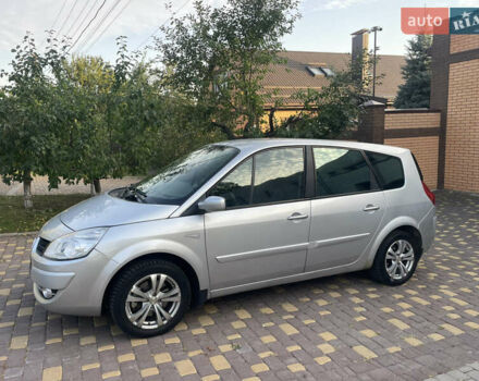 Рено Гранд Сценик 2006 в Харькове на Automoto.ua Серый Рено Гранд Сценик, объемом двигателя 2 л и пробегом 76 тыс. км за 7999 $, фото 5 на Automoto.ua