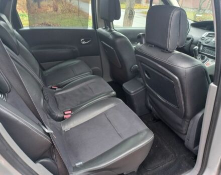 Серый Рено Гранд Сценик, объемом двигателя 1 л и пробегом 160 тыс. км за 4950 $, фото 14 на Automoto.ua