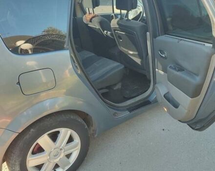 Серый Рено Гранд Сценик, объемом двигателя 2 л и пробегом 299 тыс. км за 5300 $, фото 7 на Automoto.ua