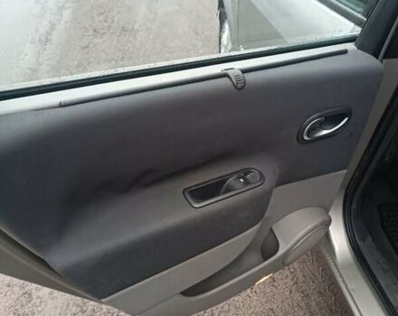 Серый Рено Гранд Сценик, объемом двигателя 1.6 л и пробегом 237 тыс. км за 4800 $, фото 15 на Automoto.ua