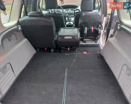 Серый Рено Гранд Сценик, объемом двигателя 1.6 л и пробегом 160 тыс. км за 4950 $, фото 86 на Automoto.ua