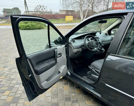 Серый Рено Гранд Сценик, объемом двигателя 1.6 л и пробегом 188 тыс. км за 6200 $, фото 23 на Automoto.ua