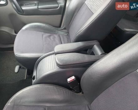 Серый Рено Гранд Сценик, объемом двигателя 1.6 л и пробегом 160 тыс. км за 4950 $, фото 61 на Automoto.ua